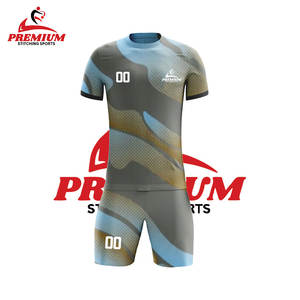 Vente en gros de maillot de football d'équipe de haute qualité, uniforme de club, t-shirt de football, chemise de football respirante, nom et numéro personnalisés - Product Image 1
