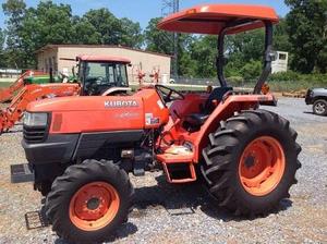 รถแทรกเตอร์ขนาดเล็ก Kubota L4400 45HP - Product Image 3