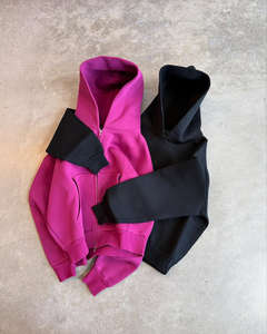 เสื้อฮู้ดดี้ผู้ชายแบบมีฮู้ด ปักลายโลโก้ด้านหน้า ประดับลูกปัด ผ้าฝ้ายทอคุณภาพสูง 100% รับผลิตตามแบบ - Product Image 4