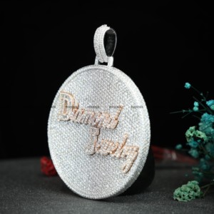Pendentif personnalisé avec logo, en argent sterling 925, serti de moissanite VVS, pendentif rond serti de pierres, charme - Product Image 4