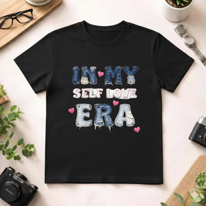 T-Shirt Oversize Unisex di Alta Qualità 210GSM 100% Cotone - Stile Casual Vestibilità Compressa con Logo Frontale Stampato in Serigrafia e DTG - Product Image 1