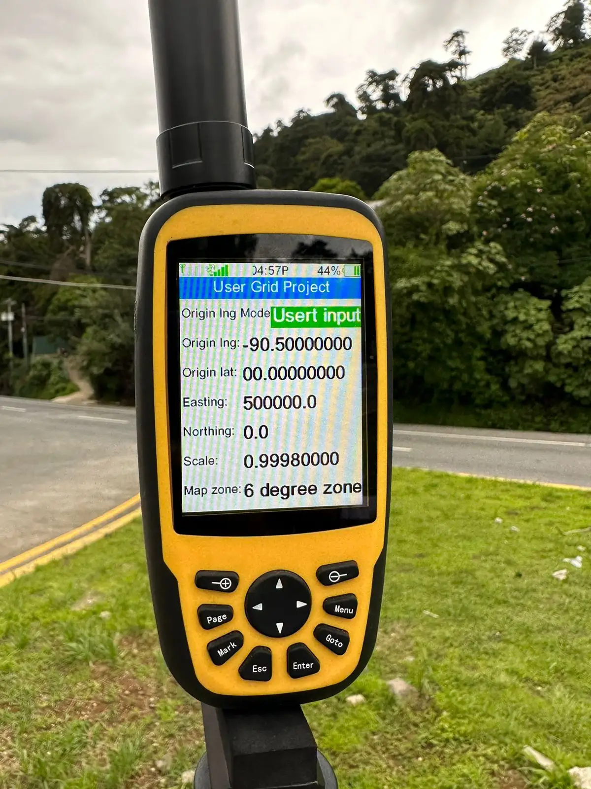 2024 tout nouveau meilleure vente Maskura Handheld RTK avec boussole 3 axes haute précision kit d'enquête GPS à faible coût IP67 classé construction robuste