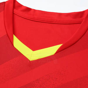 Uniforme de football le plus vendu de haute qualité léger fabriqué en uniforme de football en polyester pour adulte - Product Image 3