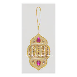 Ornements suspendus d'arbre de Noël brodés de couleur dorée et de Zari doré Personnaliser le matériau en tissu de forme utilisé pour la fête du festival - Product Image 1