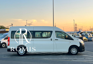 Hiace Bus 2021 3.5L Benzina Trasmissione Manuale Guida a Sinistra EURO 5 11-20 Posti - Product Image 2