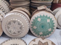 Vente en gros de paniers en rotin Bali de différentes tailles avec logo et emballage personnalisés Produit de décoration murale de qualité pour la maison
