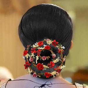 Broche de pelo Floral rojo con perlas de Apurva, accesorio elegante de moda 1505429 para vestido con diamantes de imitación de cristal, piedra principal de circón para regalos - Product Image 1