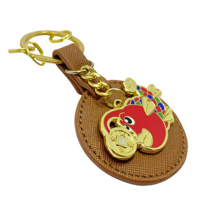 Porte-clés en cuir avec logo personnalisé et breloque en métal - Product Image 2