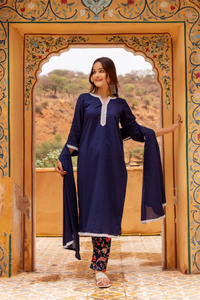 Ensemble de robe décontractée SUNHARI bleu foncé en coton brodé avec pantalon imprimé et dupatta, taille naturelle - Product Image 6