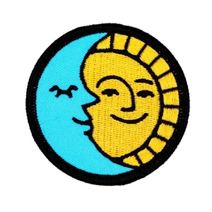 Vente en gros de patchs de broderie auto-adhésifs écologiques populaires Badges uniformes à crochet et boucle Écusson de sport à repasser pour vêtement - Product Image 1