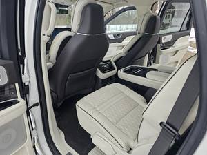 Lincoln Na-vig-at-or 2024 Bl-a-ck Label 4WD Toit Panoramique Caméra de Recul Régulateur de Vitesse Automatique Transmission Automatique - Product Image 5