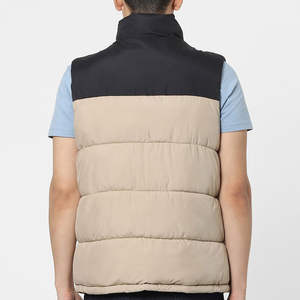 เสื้อกั๊กพัฟเฟอร์ผู้ชายแบบหนาสำหรับฤดูหนาว ซิปแบบเรียบ ไม่มีแขน เสื้อกั๊กผู้ชายบุผ้าฝ้าย มีกระเป๋าข้างสองข้าง โดย RSW - Product Image 6