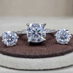 Ensemble de bijoux de fiançailles en argent 925 avec moissanite pour mariage, certificat Gra, bagues et boucles d'oreilles en diamant VVSD pour mariage - Product Image 1