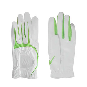 Gants de golf professionnels en cuir Cabretta pour hommes et femmes confortables pour une utilisation sportive quotidienne et décontractée fabriqués au Pakistan - Product Image 6