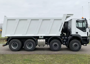 โปรโมชั่นลดราคา 2023 รถบรรทุก Iveco Trakker Ad410t42h 8x4 แบบเทท้าย มือสอง ไมล์น้อย - Product Image 4