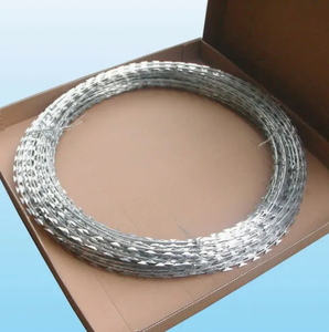 Fil barbelé en acier inoxydable BTO-22 à <span class=keywords><strong>prix</strong></span> d'usine, galvanisé à chaud, anti-escalade - Product Image 2