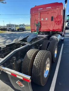 รถบรรทุกห้องนอนแบบกึ่งนอน ยี่ห้อ INTERNATIONAL รุ่น HX520 ปี 2020 2023 2021 สภาพดีเยี่ยม รถบรรทุกห้องนอนแบบธรรมดา - Product Image 3