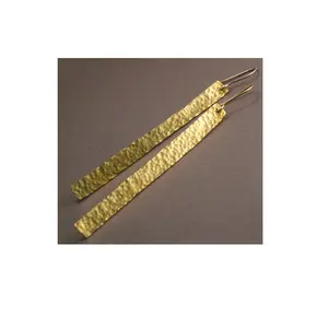 设计黄铜耳环饰品配件女性金色簇拥珠宝设计师耳环女性使用