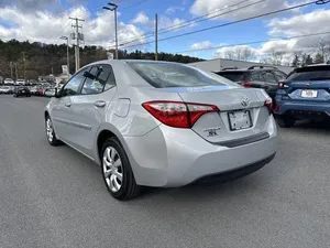 Toyota Corolla LE 2015 - Product Image 3