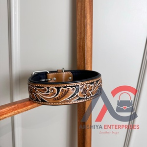 Collar de perro de cuero tallado a mano Floral ajustable de alta calidad, correa de perro acolchada cómoda de lujo para entrenamiento - Product Image 4