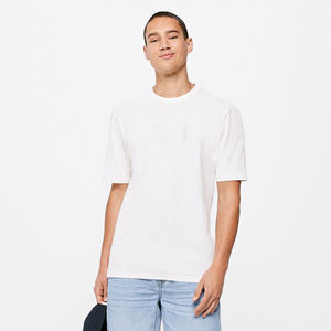 T-shirt de sport à manches courtes pour hommes avec logo personnalisé 2023/T-shirts pour hommes les plus vendus au Pakistan - Product Image 1