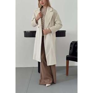 เสื้อโค้ทยาวสีขาวอมครีม - สีเอครู - Product Image 4