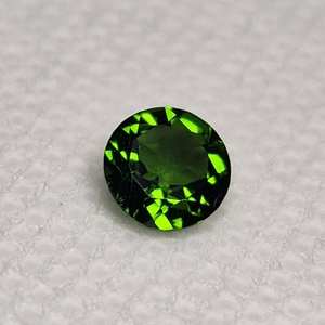 Precioso cromo diópsido piedra preciosa suelta calibrada tamaño facetado corte redondo piedra preciosa genuina mejor para anillos y colgantes OEM a granel - Product Image 2