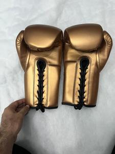 Gants de boxe professionnels en gros 14oz Gants de boxe d'entraînement sportif colorés de haute qualité - Product Image 4