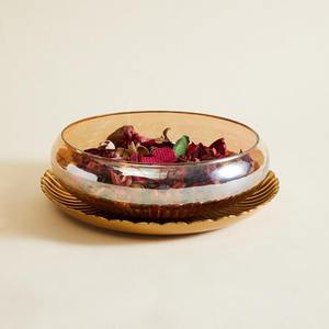 Soporte de chocolate con diseño curvo a mano en forma redonda con soporte de chocolate pulido dorado para servir chocolate y postre - Product Image 4