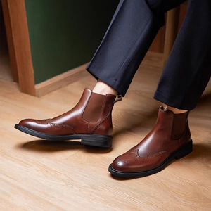 รองเท้าบูทหนังวัวแท้คุณภาพสูง พร้อมซับในระบายอากาศได้ดี ทนทานต่อการสึกหรอ เหมาะสำหรับใส่ในชีวิตประจำวันและกิจกรรมกลางแจ้ง - Product Image 5