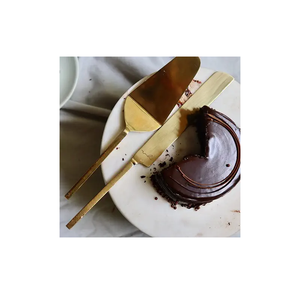 Ensemble de 2 couteaux et serveurs en laiton au design simple, vaisselle polie brillante, serveur et trancheur à gâteau à prix raisonnable - Product Image 1