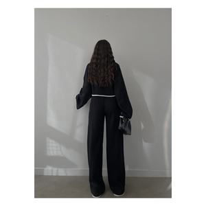 ชุดเสื้อสเวตเตอร์ถักยางสีดำของผู้หญิงชุดเสื้อสเวตเตอร์หรูหรา - Product Image 4