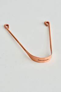 Nettoyant lingual en cuivre réutilisable pour une routine de soins bucco-dentaires écologique offrant des avantages d'utilisation quotidienne durables - Product Image 2