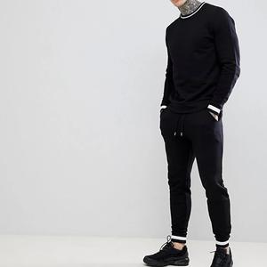 Sudadera negra de moda con cuello redondo para hombre, en la cintura con cordón conjunto de pantalón, chándal cómodo para correr para adultos para la temporada de invierno - Product Image 1