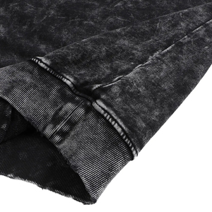 Sudadera de hombre de algodón 100% de 360 g, negra, holgada, con efecto desgastado, lavado ácido y decoloración solar, estilo streetwear con hombros caídos - Product Image 4