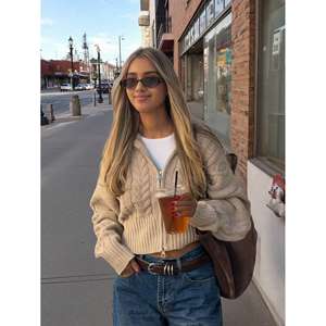 Cárdigan de Punto Trenzado con Parches de Piel Sintética para Mujer, Estilo Casual de Invierno - Product Image 1