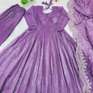 Robe de soirée de créateur-Dupatta dans un travail de séquence de broderie lourde - Product Image 1