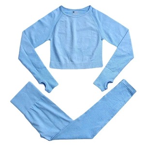 ชุดโยคะ2ชิ้นชุดกีฬาไร้ตะเข็บสำหรับผู้หญิงชุดออกกำลังกายเล่นกีฬาชุดกีฬาเลกกิ้งฟิตเนสบราครอปท็อปแขนยาว - Product Image 3