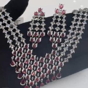 Impresionante conjunto de collar con aspecto de piedras AD con acabado plateado de alta calidad con pendientes para mujer, colección de ropa de fiesta de boda para mujer - Product Image 2