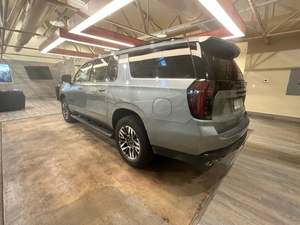 Chevrolet Suburban Z71 4WD 2025 Usada en Buen Estado, Sin Accidentes, Volante a la Izquierda/Derecha - Product Image 4