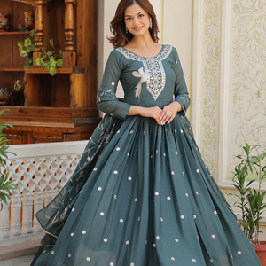 Vestido de Alta Calidad HENIXA CREATION con Bordado Floral, Lentejuelas Zari y Pedrería, Estilo Indio-Pakistaní para Fiestas y Bodas de Verano - Product Image 1