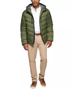 Veste matelassée à capuche pour homme Logo personnalisé haute qualité Veste matelassée à capuche décontractée pour homme Noir brillant Manteau à bulles pour homme - Product Image 2
