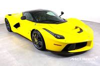 Ferrari LaFerrari Électrique 2020 Automatique 8 Vitesses Coupé 2 Portes d'Occasion Turbo Propulsion Arrière Régulateur de Vitesse Adaptatif Cuir Foncé Conduite à Gauche Jantes R18 Toit Ouvrant Phares LED