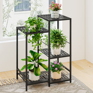 Jardinera de Hierro con Recubrimiento de Polvo, Diseño Cuadrado Moderno de Estilo Rústico, para Uso en Interiores y Exteriores - Product Image 6