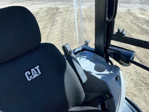 Usado 2023 para 910 Cargadora de ruedas Motor diésel Motor de alta eficiencia Listo para proyectos de movimiento de tierras Bajas horas rápido - Product Image 6