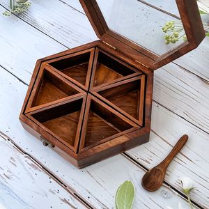 Boîte à épices en bois artisanale de qualité supérieure pour le rangement dans la cuisine indienne et la décoration traditionnelle - Product Image 3