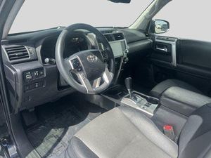 SUV Toyota 4Runner 2020 d'occasion, propulsion arrière, V6, transmission automatique, 4x2, 270 CV, prêt à être expédié - Product Image 3
