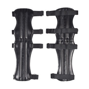 Protège-bras en cuir artificiel pour le tir à l'arc - Product Image 1