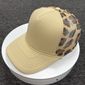 Casquette de camionneur en mousse vierge à 5 panneaux de haute qualité avec corde Casquette en maille à carreaux imprimée personnalisée OEM de retour à carreaux - Product Image 5
