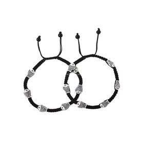 Chaîne de cheville tendance avec breloque poisson pour femme, cordon noir réglable, style plage, bijou simple pour le quotidien - Product Image 1